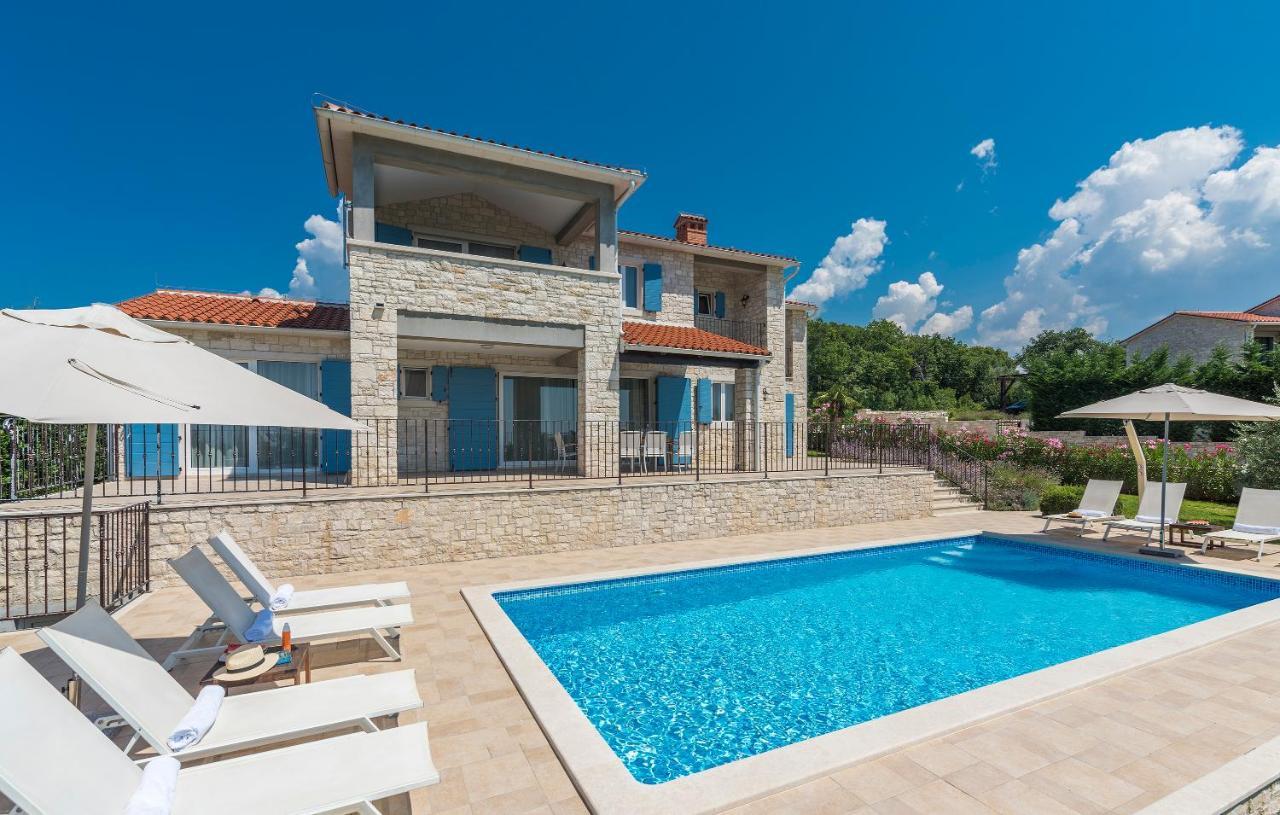 Villa Sterpazzi - Near Porec With Sea View, Private Jacuzzi, Sauna And Pool Visnjan Exterior photo