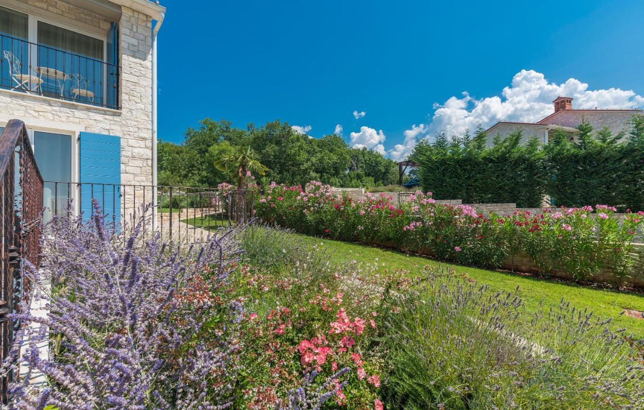 Villa Sterpazzi - Near Porec With Sea View, Private Jacuzzi, Sauna And Pool Visnjan Exterior photo