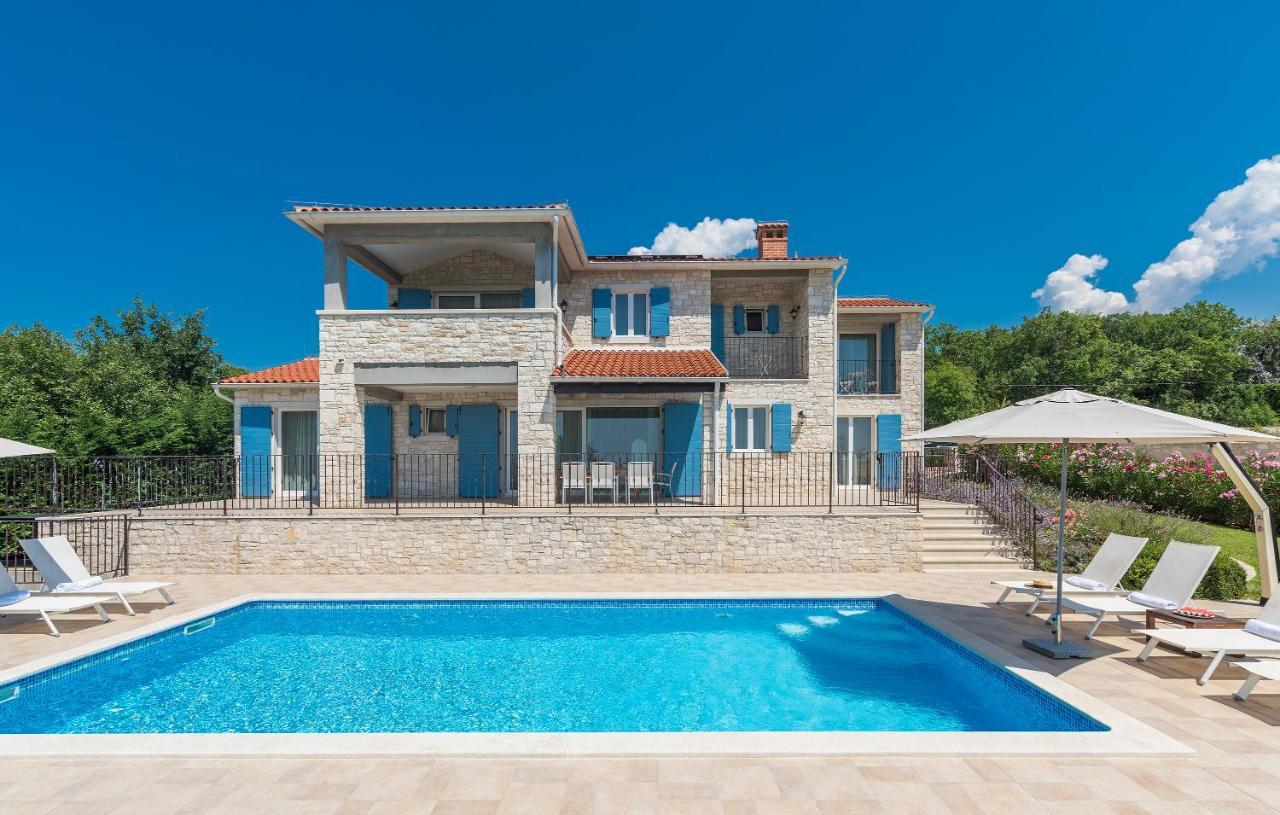 Villa Sterpazzi - Near Porec With Sea View, Private Jacuzzi, Sauna And Pool Visnjan Exterior photo