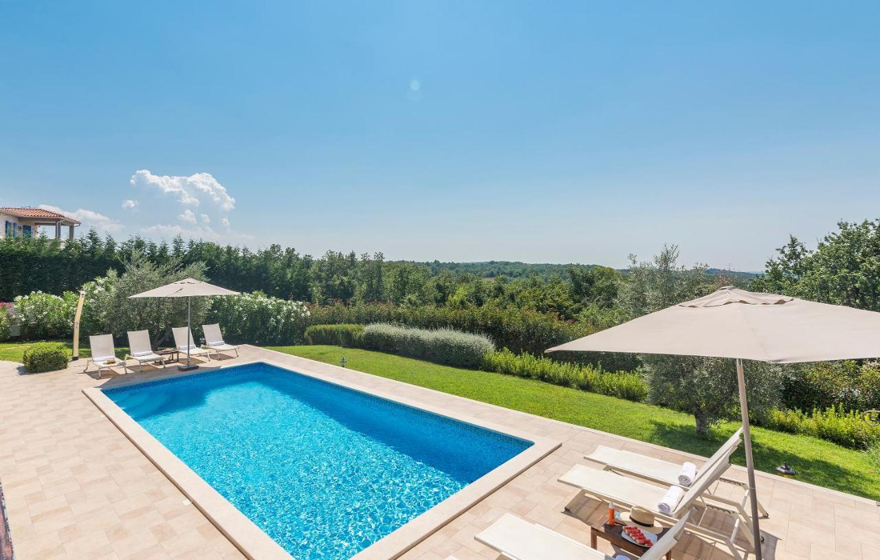 Villa Sterpazzi - Near Porec With Sea View, Private Jacuzzi, Sauna And Pool Visnjan Exterior photo