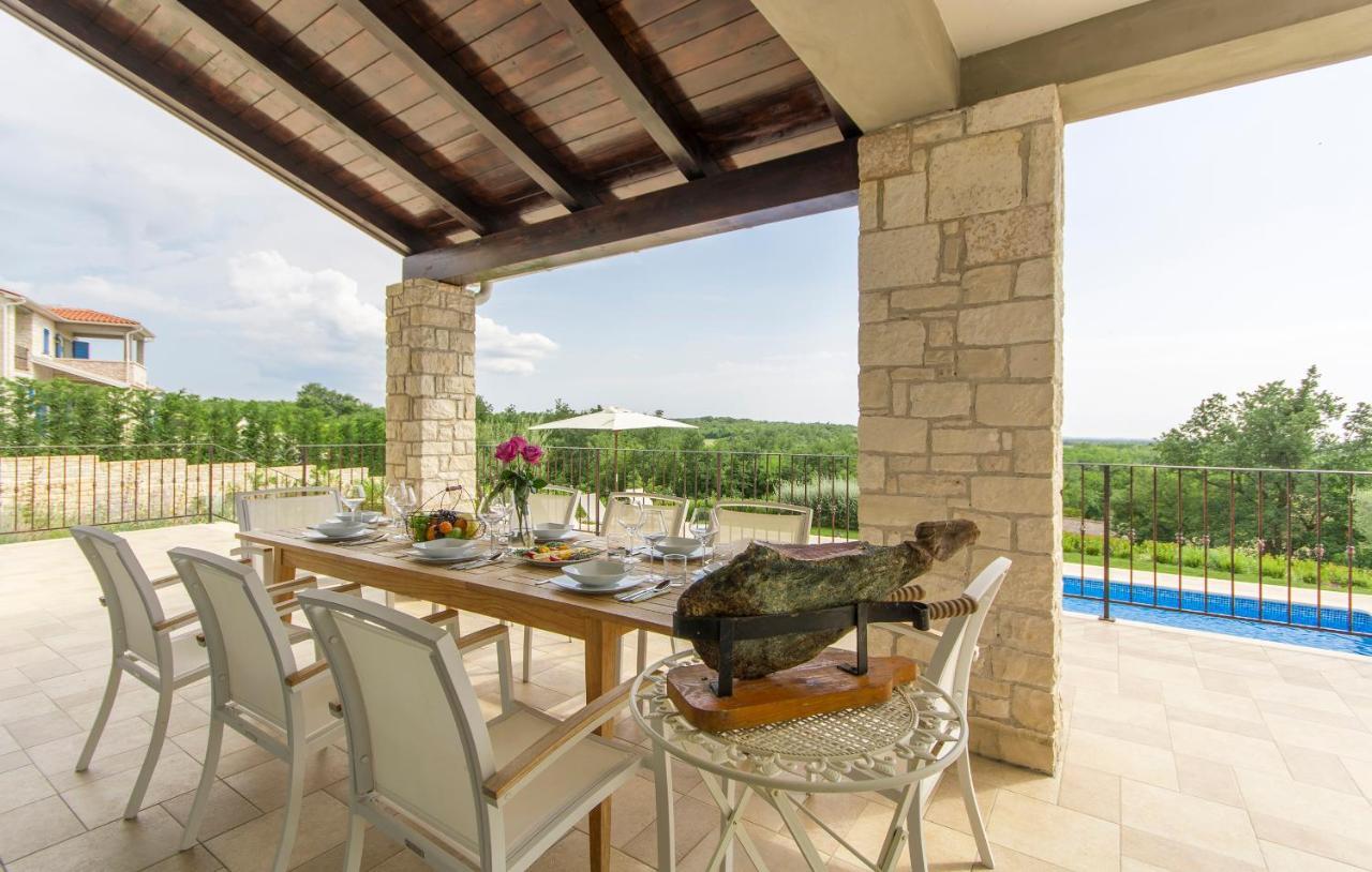 Villa Sterpazzi - Near Porec With Sea View, Private Jacuzzi, Sauna And Pool Visnjan Exterior photo